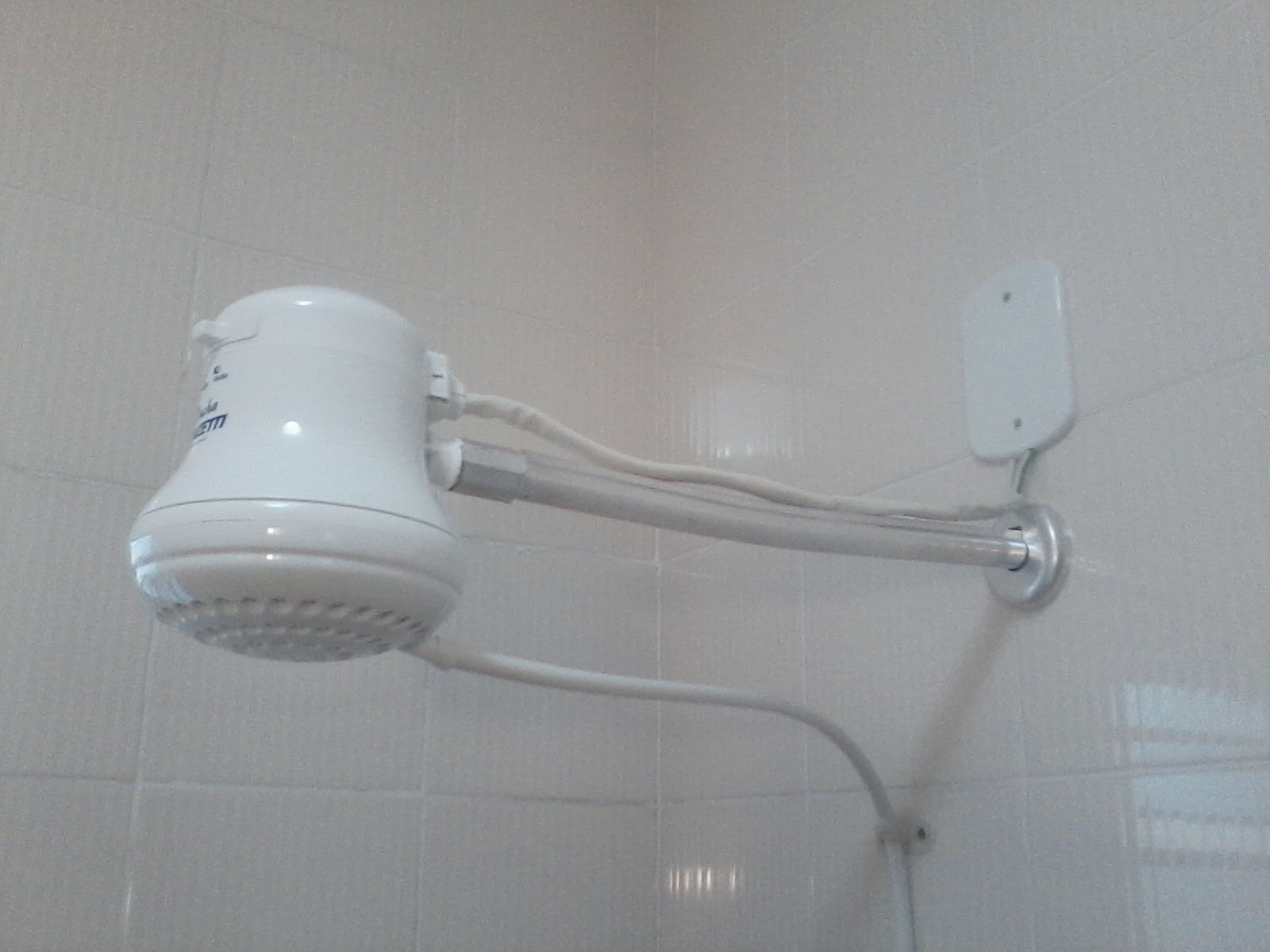 Chuveiro Elétrico em Brasília: Instalação, Manutenção e Segurança com Eletricista chuveiro eletrico 1